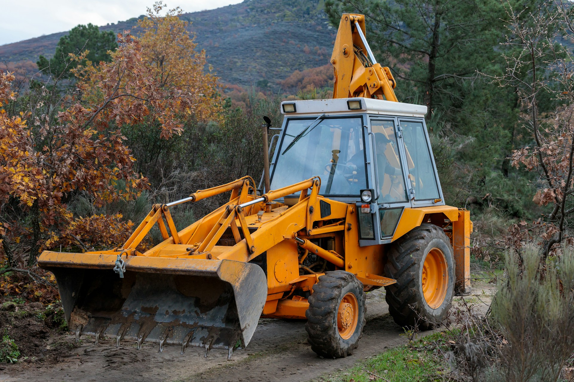 What Is My Heavy Equipment Worth Today? Online Valuation Guide
