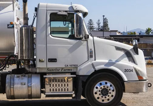 Tandem Axle Tractors: Buying, Renting, and Understanding the Setup