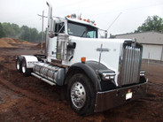 1996 Kenworth W900LB Tandem Axle Tractor