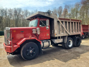 Autocar DK64 Tandem Axle Cat 3406B 8LL Only 181k Miles Super Clean