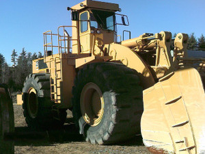 Vintage 1980s New Bright Caterpillar (Cat) Power Loader 992C