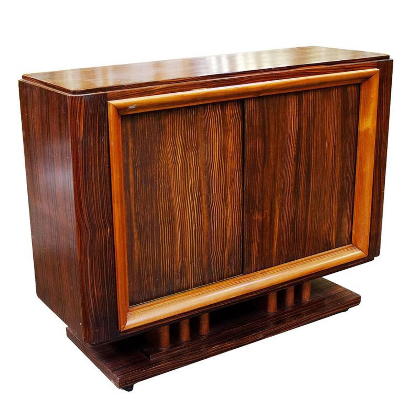 Credenza