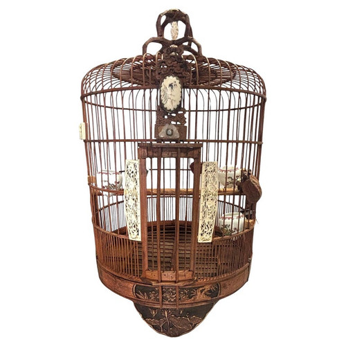 Antique Chinese Reed Rattan Birdcage Porcelain Bowls, Jade, with Pin Lock