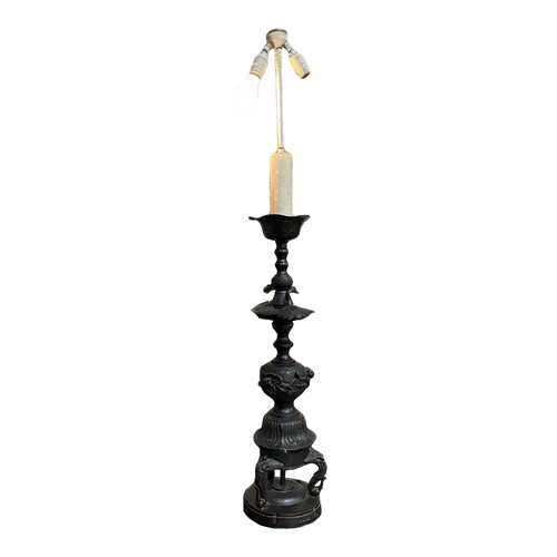 1950 Hollywood Regency James Mont Style Bronze Chinese-Style Table Lamp 1950 Hollywood Regency James Mont Style Bronze Chinese-Style Table Lamp