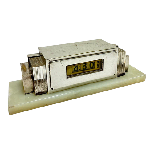 Art Deco Silver and Marble Digital Mantel Clock Model 975 by Lawson, Circa 1930 Art Deco Silver and Marble Digital Mantel Clock Model 975 by Lawson, Circa 1930