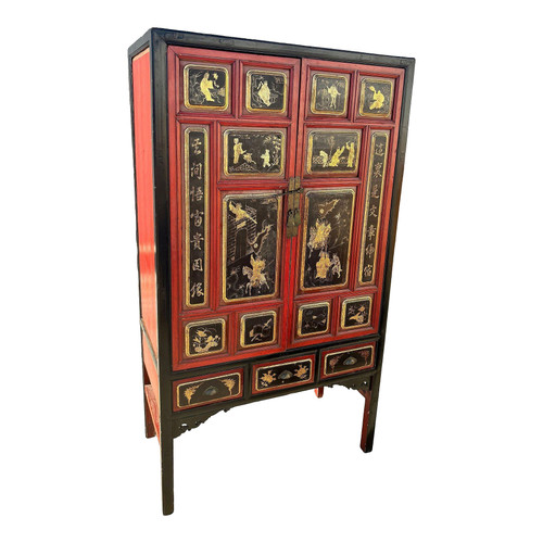 Qing Dynasty Hand Painted & Lacquered Gilt Armoire Cabinet, China Qing Dynasty Hand Painted & Lacquered Gilt Armoire Cabinet, China