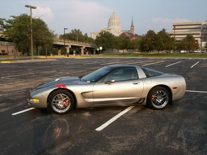 2000-corvette-resize-3.jpg