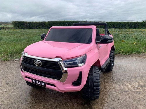 Toyota  Hilux 12V Ride-On Jeep – Pink,  Repaired Crack on Floor - €130 Off