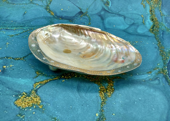 Silver Plated Footed Cabebe Clam Seashell Dish (1 shell dish approx. 7+ inches) Adorable shell dish perfect for any coastal home!
