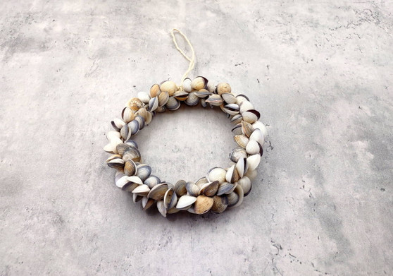 Purple White Cay Cay Seashell Round Wreath (approx. 6+ inch circle 0.75+ inch shells) Clam Shell Round Holiday Wreath for home decoration!