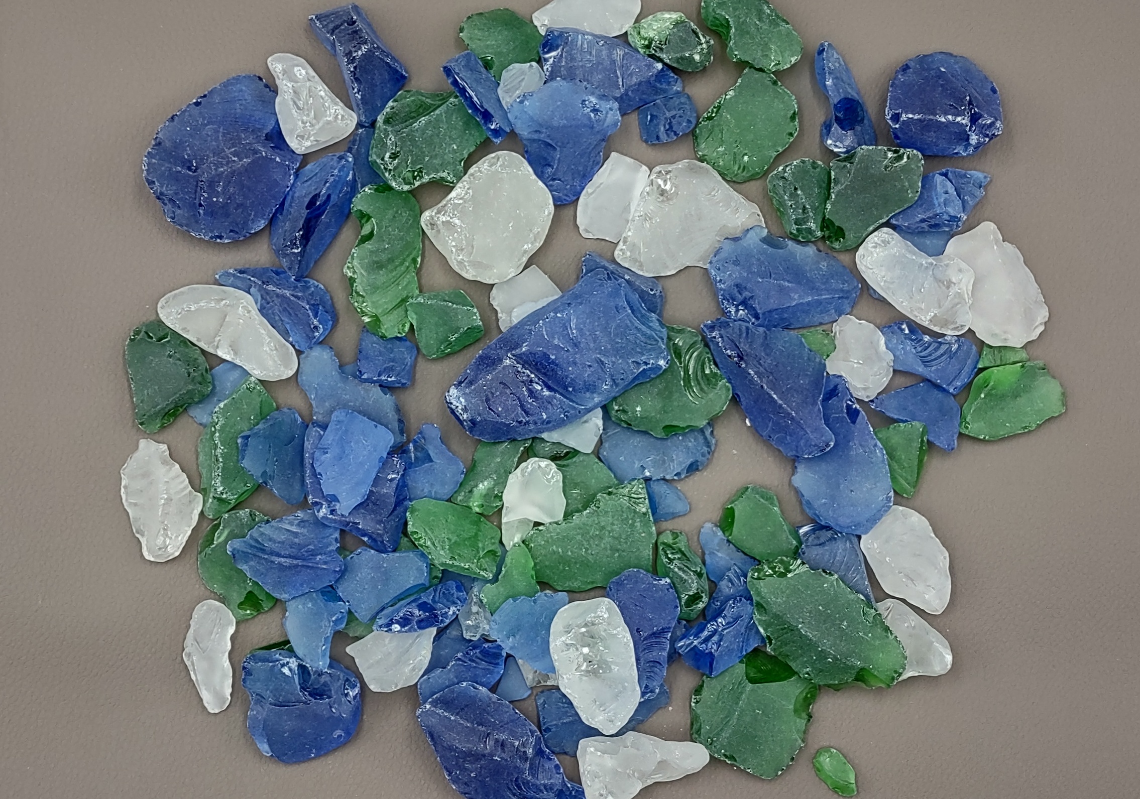 Lot of Loose Patterned Sea Glass Pieces From Scotland Scottish Beach  Seaglass Light Seafoam Green & White RTH 