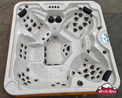 Arctic Spa Summit 8' x 8' Refurbished