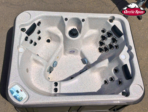 Arctic Spa Fox 7' x 5 1/2' Refurbished