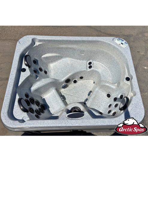 Arctic Spa Fox 7' x 5 1/2' Refurbished
