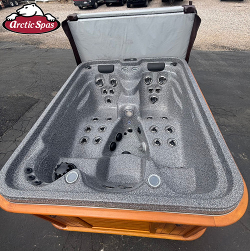 Arctic Spa Timberwolf 6' x 7' Refurbished