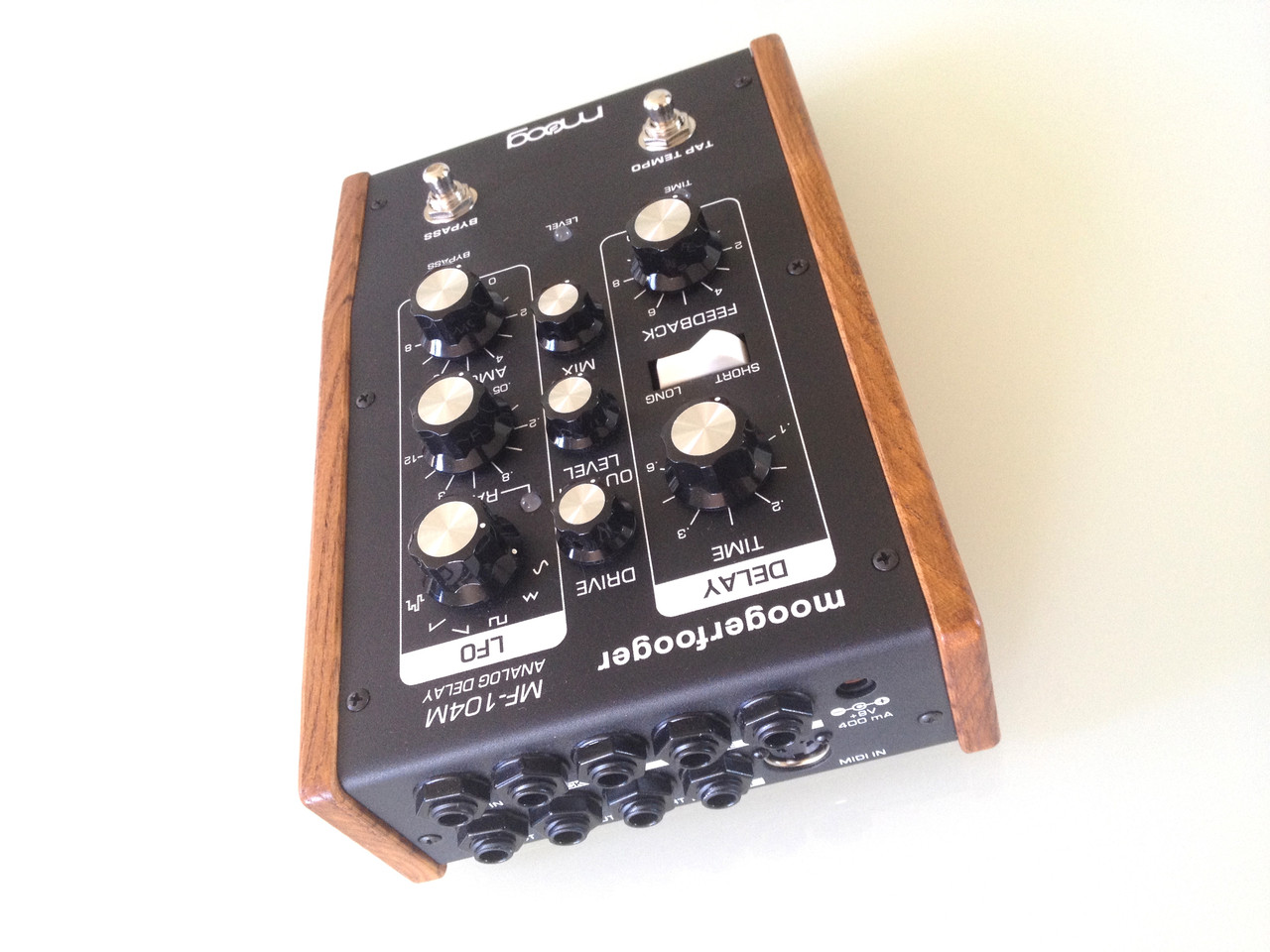 Moog Moogerfooger MF-104M アナログディレイ 新古品 Used Moog Moogerfooger MF-104M Analog Delay (MINT)/SOLD