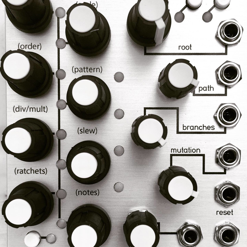Qubit Bloom in Classy Silver Face!!!