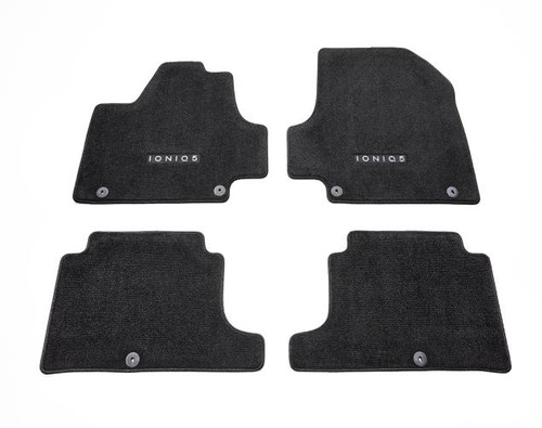 https://cdn11.bigcommerce.com/s-58j8dlynp5/images/stencil/500x659/products/135/406/ioniq5_sliding_carpeted_floor_mats_final__68123.1694545824.jpg?c=1