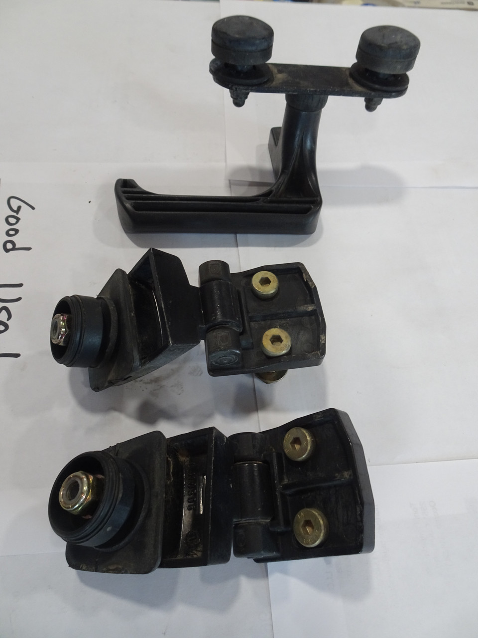 John Deere 7930 Rear Window Hardware AL163210, AL163211, L168271