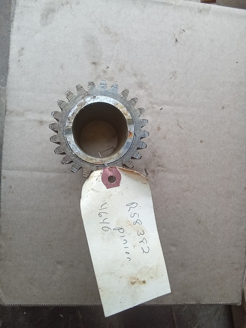John Deere Pinion R58382