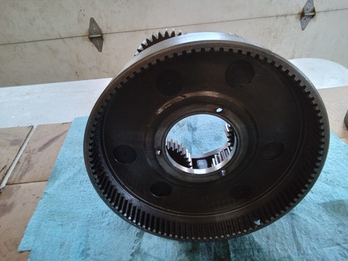 Case 970 planetary housing A168487, A58408,A58405 w/gears