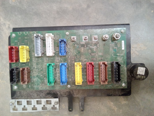 John Deere 204K Fuse Panel LW93019339 LW93020625