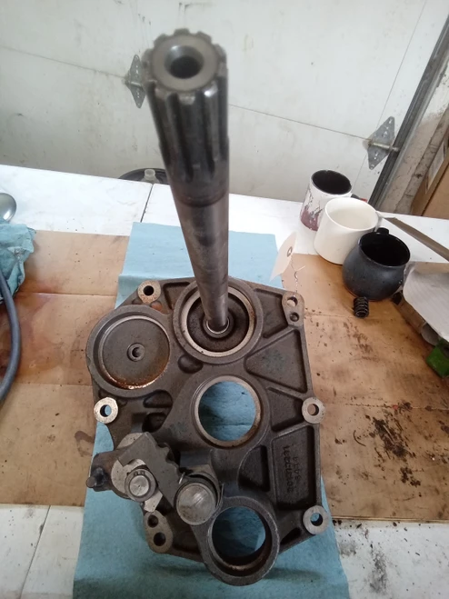 Kubota 3B291-32300, 3C291-25703, 3C151-82270 bearing holder assy
