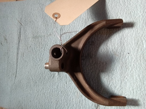 International 401697R2 3rd & 4th shift fork assy