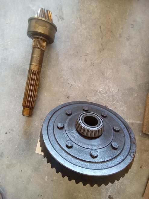 International 65779C1 Bevel Gear set 11T / 52T 