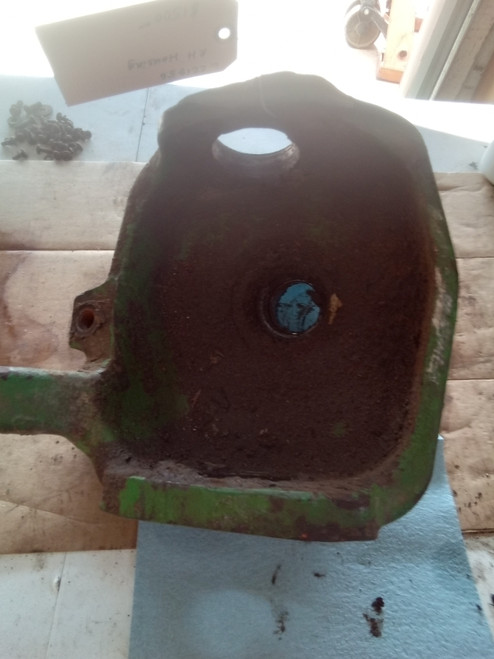 John Deere L221856 RH housing 