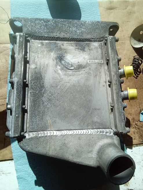 John Deere AL176904 after cooler