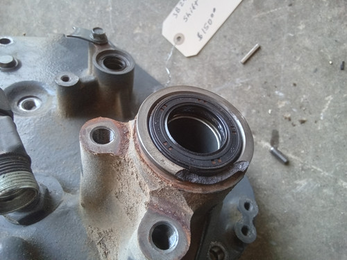 Kubota  3B292-21283   shift cover
