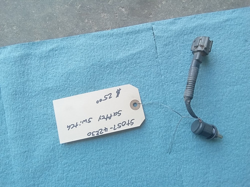 Kubota ST057-42230. safety switch