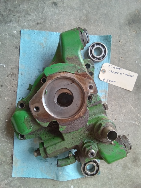 John Deere AL154092 charge oil pump