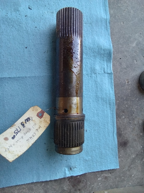 John Deere R58415 oil pump drive shaft 