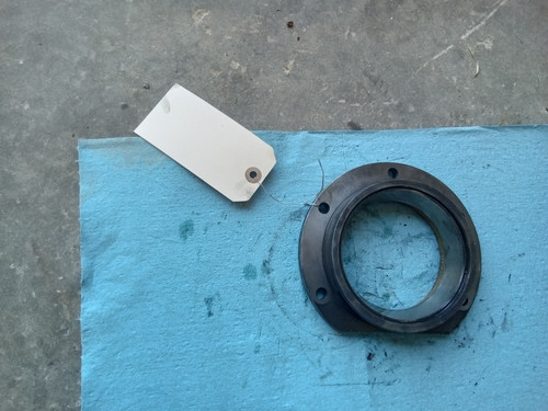 John Deere  L36203  RĤ  bearing Housing w/o bearing 