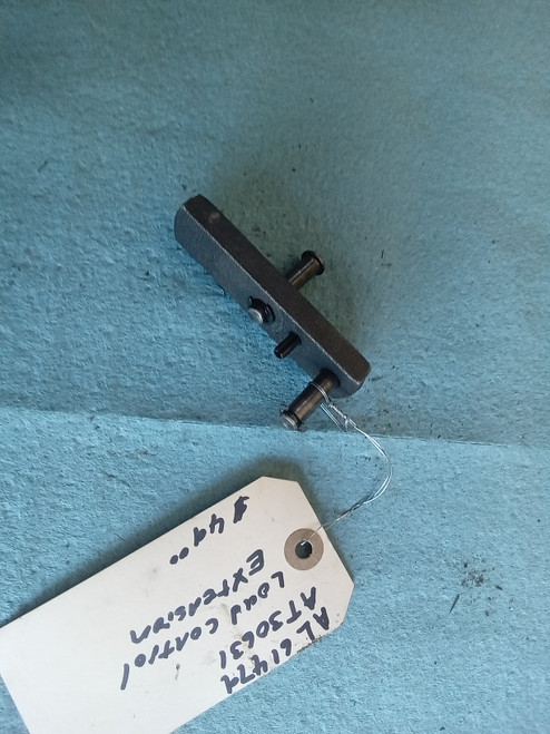 John Deere AL61479, AT30631 load control extension 