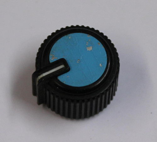 Peavey push-on control knob, blue, 1980s/1970s.