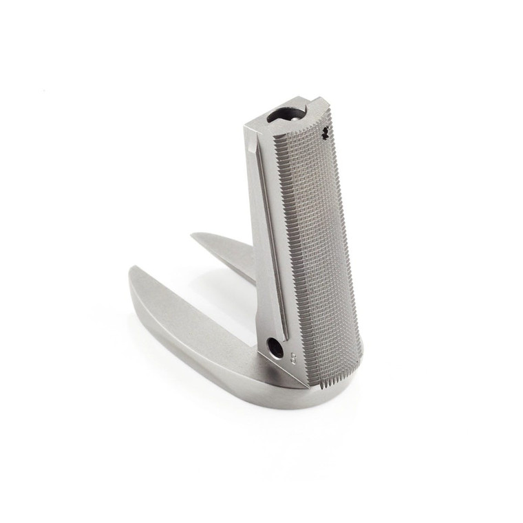 MAGWELL, ONE-PIECE, CHECKERED, BULLET PROOF, FULL-SIZE, STAINLESS