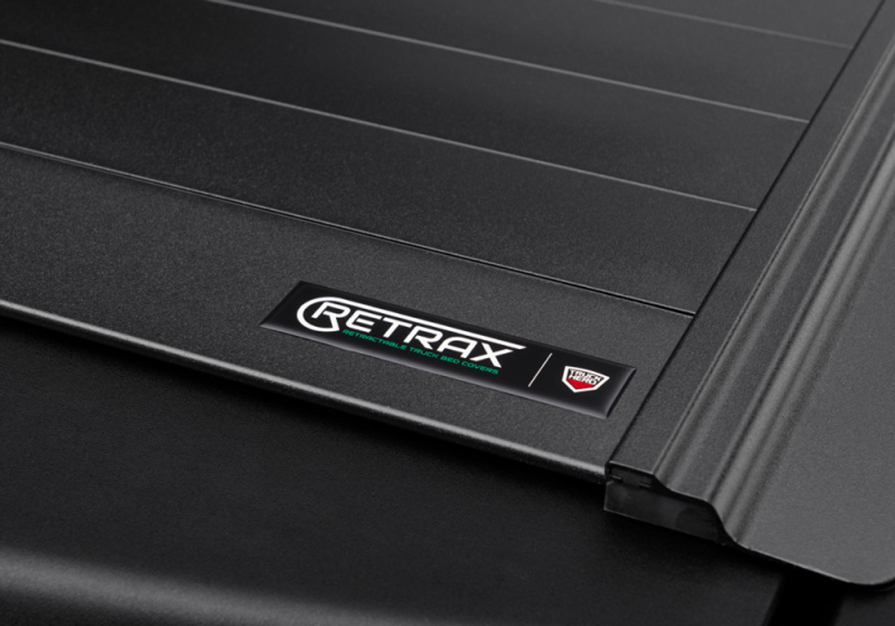 Retrax 2022 Tundra Regular & Double Cab 6.5in Bed w/Deck Rail System ProMX Retractable Tonneau Cover - 80863 Photo - Close Up