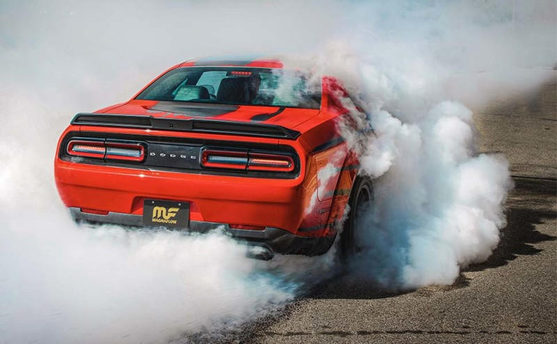 Magnaflow MagnaFlow Axle-Back, SS, 3in, Quad Split Rear 3.5 Tips 2015 Dodge Challenger incl SRT Hellcat - 19206 