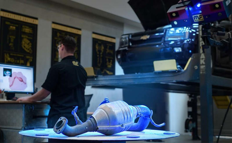 Magnaflow MagnaFlow Conv DF 99-01 Ford Mustang 4.6L - 51848 