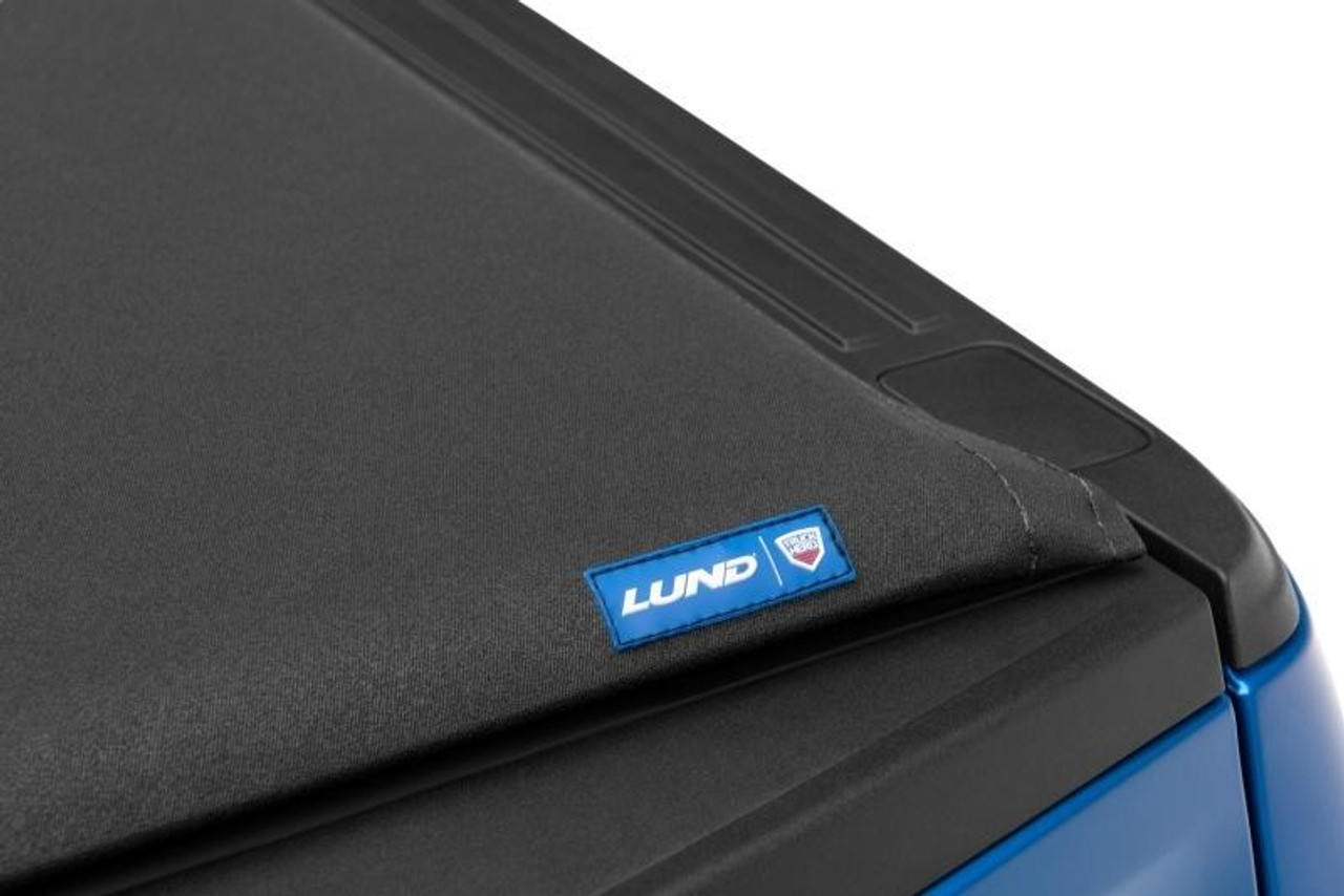 LUND Lund 04-18 Ford F-150 5.5ft Bed Genesis Elite Roll Up Tonneau Cover - Black - 96872