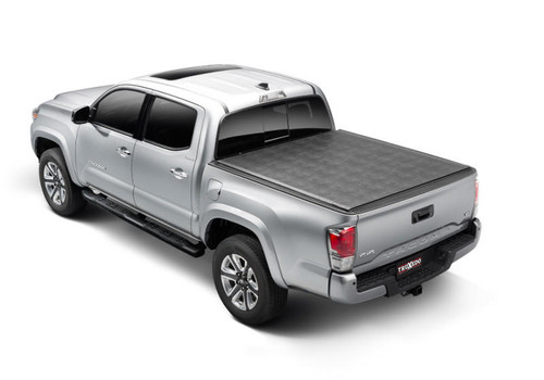 Truxedo 2022 Toyota Tundra 5ft 6in Sentry Bed Cover - Without Deck Rail System - 1563901