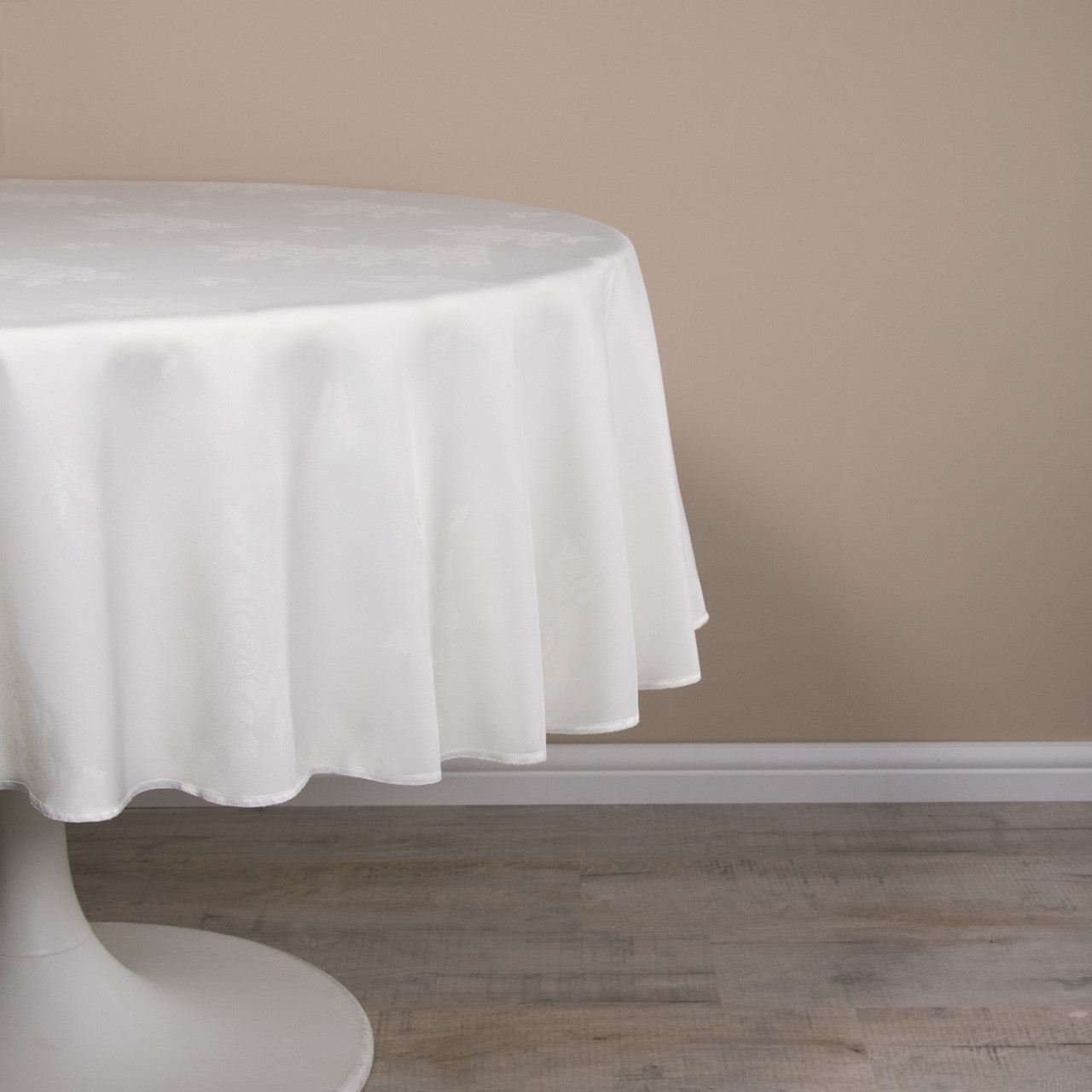 gray round tablecloth