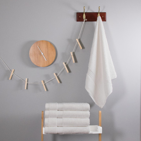 Product photograph of 700 Gsm Ultimate Bamboo White Hand Towel from The Towel Shop