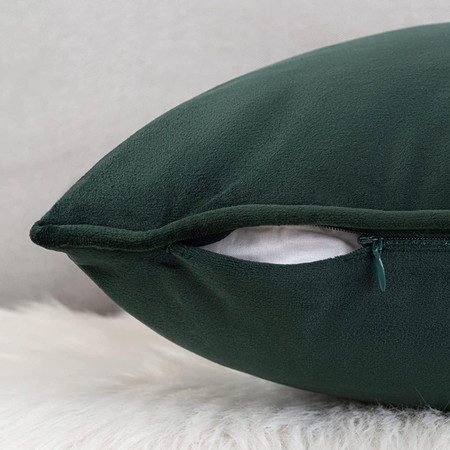 Premium Piped Velvet Cushion Covers 45x45cm Premium Piped Velvet Cushion Covers 45x45cm