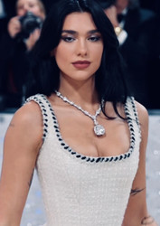 Dua Lipa wears the Tiffany 100 carat diamond necklace to the Met Gala.