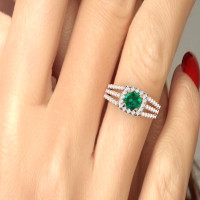 emerald ring