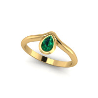 gold emerald ring by Irish jewelry designer Ascheron